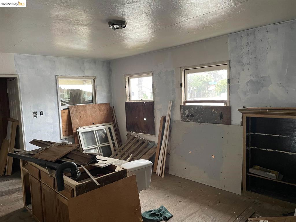 RICHMOND - Residential