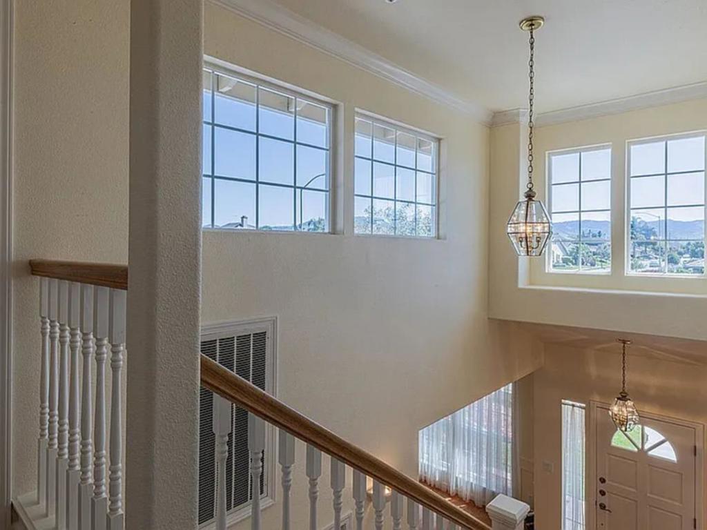 1520 Cambridge Court