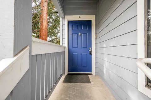 Photo of 7126 7126 Cross Creek Cir Cir #D, Dublin, CA 94568 (MLS # 41123830)