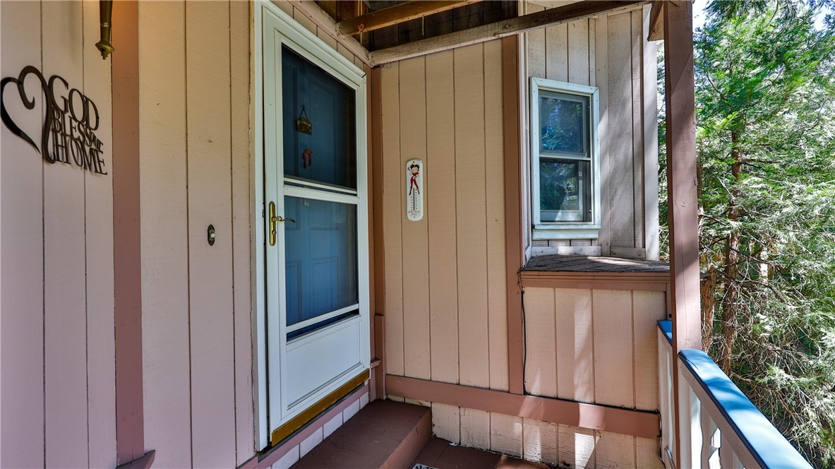 24083 Cresta Drive