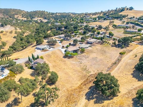 Tiny photo for 9850 Bluegill Drive, Paso Robles, CA 93446 (MLS # NS26063937)