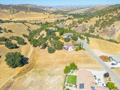 Tiny photo for 9850 Bluegill Drive, Paso Robles, CA 93446 (MLS # NS26063937)