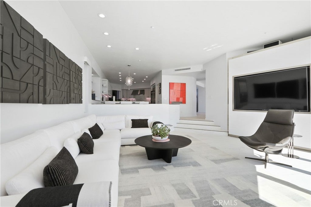 22812 Seaway Drive, Laguna Niguel CA 92677 - Photo 13