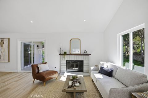 Tiny photo for 1069 Belleza Street, Camarillo, CA 93012 (MLS # SR26047320)