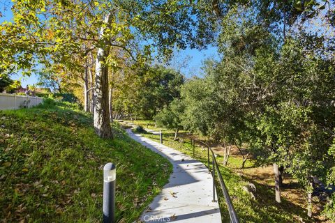 Tiny photo for 1069 Belleza Street, Camarillo, CA 93012 (MLS # SR26047320)