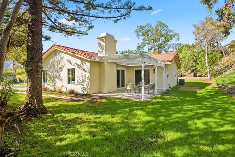 Tiny photo for 1069 Belleza Street, Camarillo, CA 93012 (MLS # SR26047320)