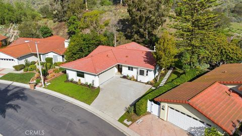 Tiny photo for 1069 Belleza Street, Camarillo, CA 93012 (MLS # SR26047320)