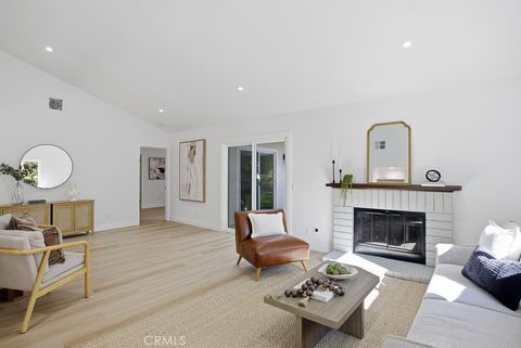 Tiny photo for 1069 Belleza Street, Camarillo, CA 93012 (MLS # SR26047320)