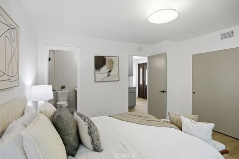 Tiny photo for 1069 Belleza Street, Camarillo, CA 93012 (MLS # SR26047320)