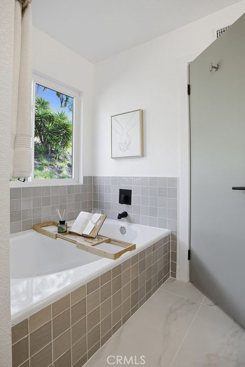 Tiny photo for 1069 Belleza Street, Camarillo, CA 93012 (MLS # SR26047320)