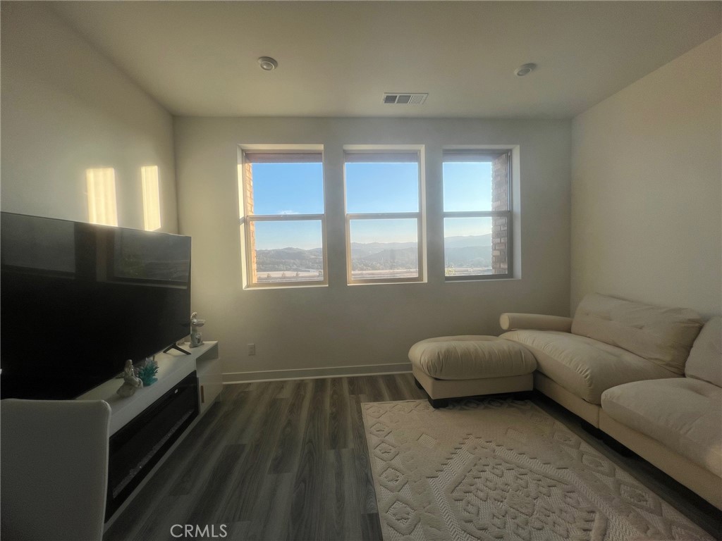 Dahlia (DHLA) - Residential