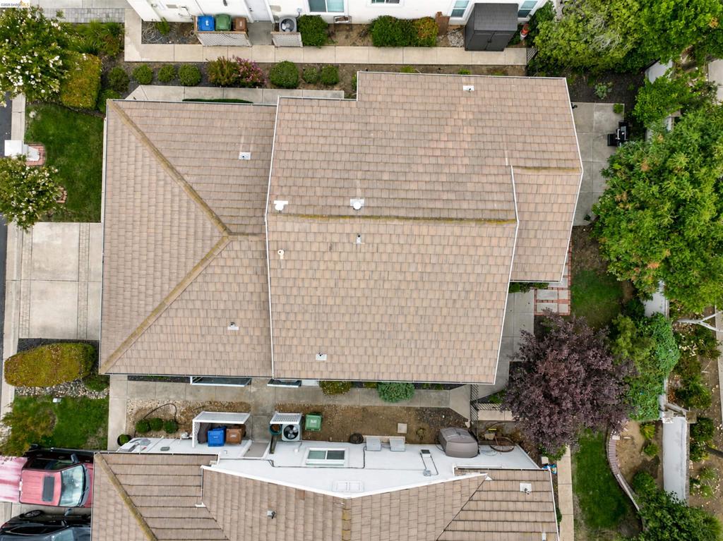 30 Winesap Dr