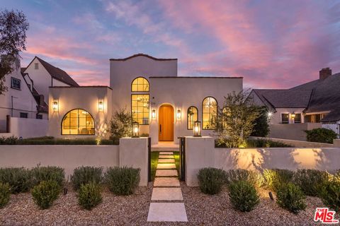 216 s almont drive beverly hills ca 90211