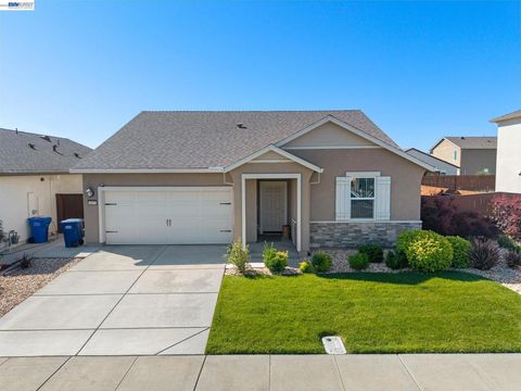 Photo of 4435 Mccormack Rd Rd, Rio Vista, CA 94571 (MLS # 41130020)