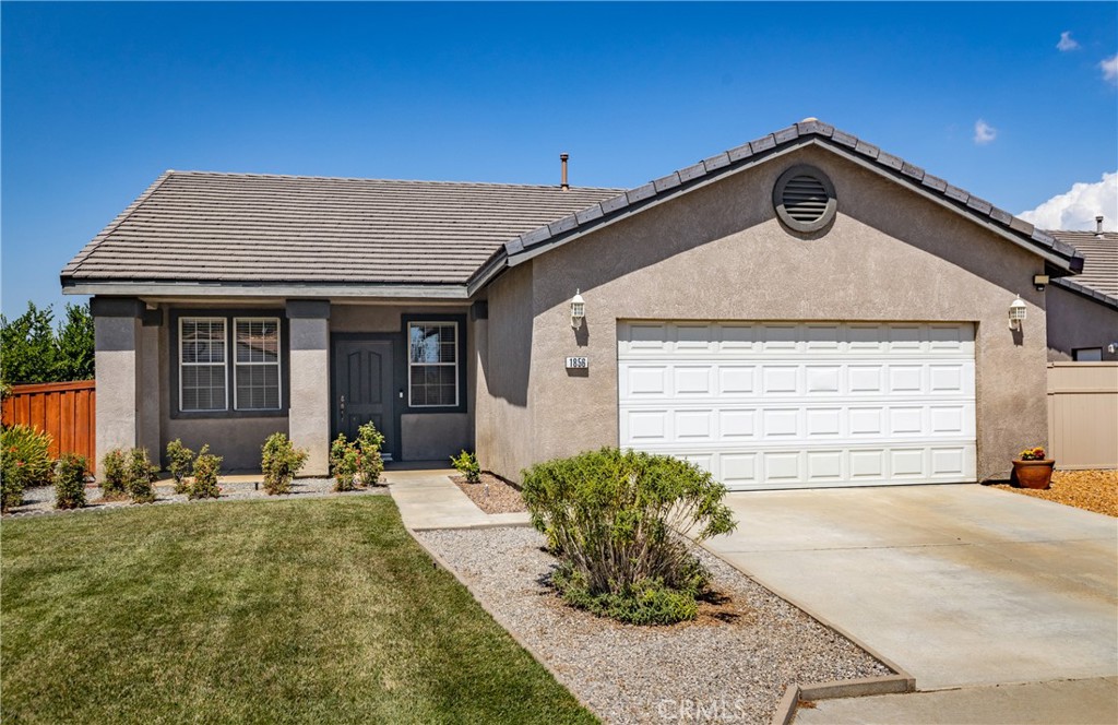 Lovely home on a quiet cul-de-sac in East San Jacinto with gated RV parking & views of the mountains. Light & bright kitchen with a window to enjoy those views that opens up to the family room with a cozy fireplace. Plenty of room to gather with family & friends in the living/dining room. Spacious primary bedroom has walk-in closet & primary bathroom w/dual sinks, and a sliding glass door to step out into the back yard with lush green grass. Both guest bedrooms are roomy, one which has two entrances including double doors that open up to the living room in case you wanted to use it as an office or den. Inside laundry room w/storage cabinets leads out to the two-car garage. Commuter friendly, and close to restaurants & shopping. Low taxes and no HOA. This one is a must see!