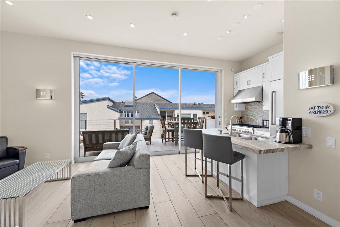 Balboa Peninsula (Residential) (BALP) - Residential Income