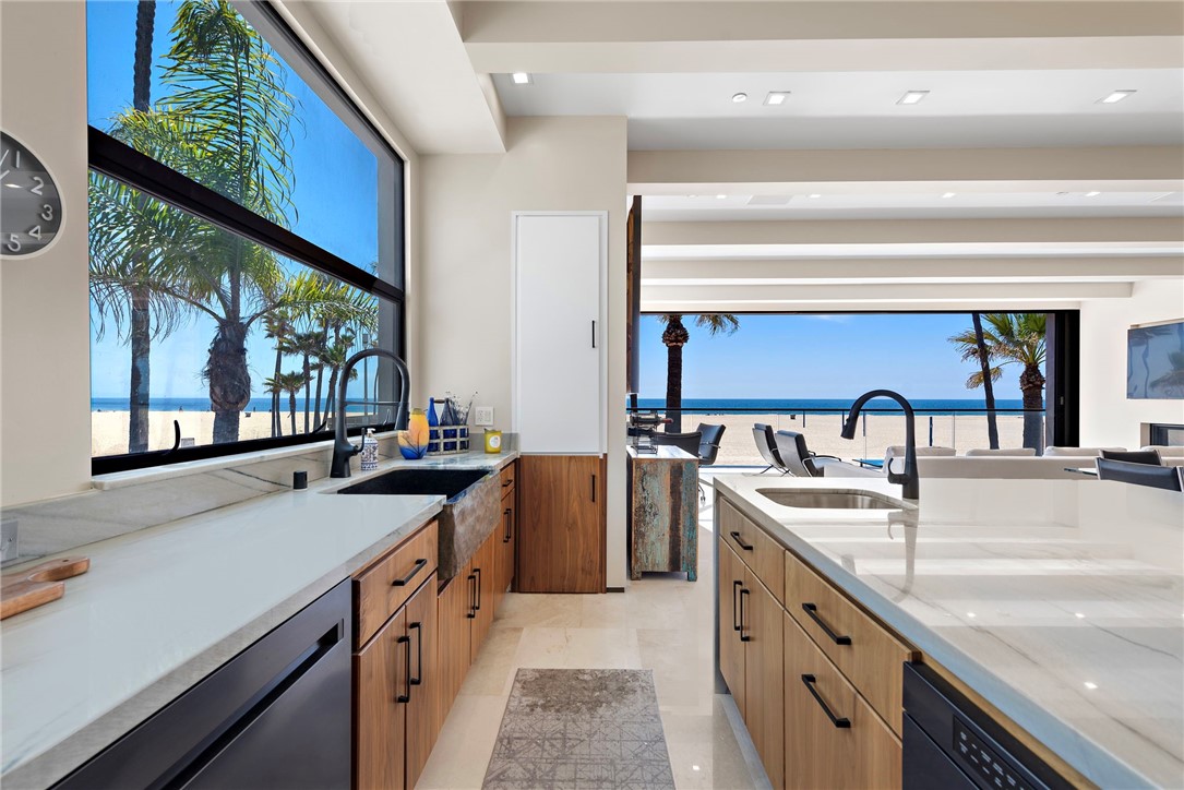 Balboa Peninsula (Residential) (BALP) - Residential Income