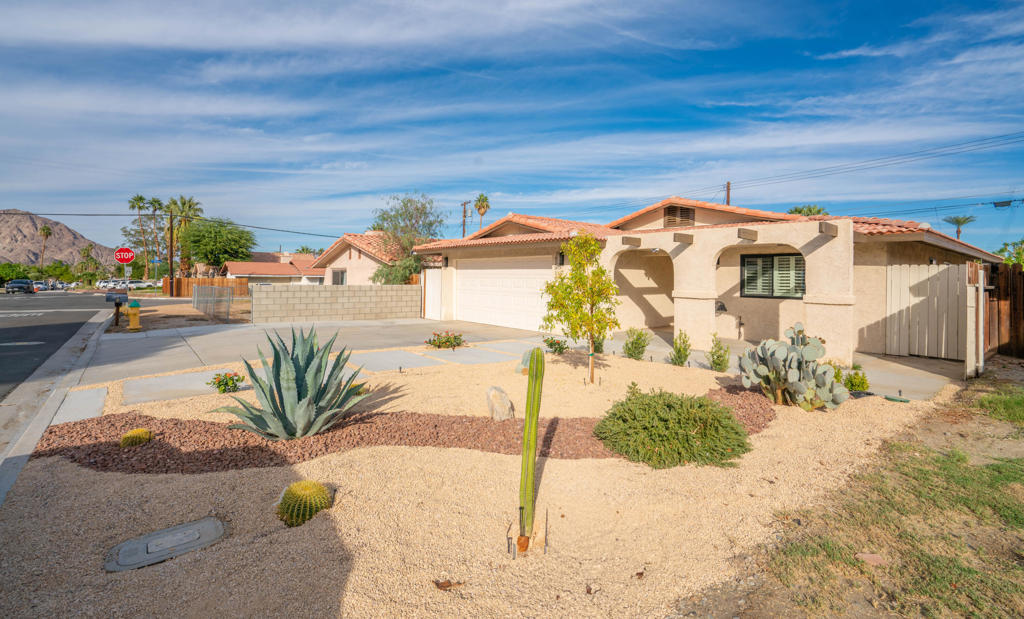 La Quinta Cove - Residential