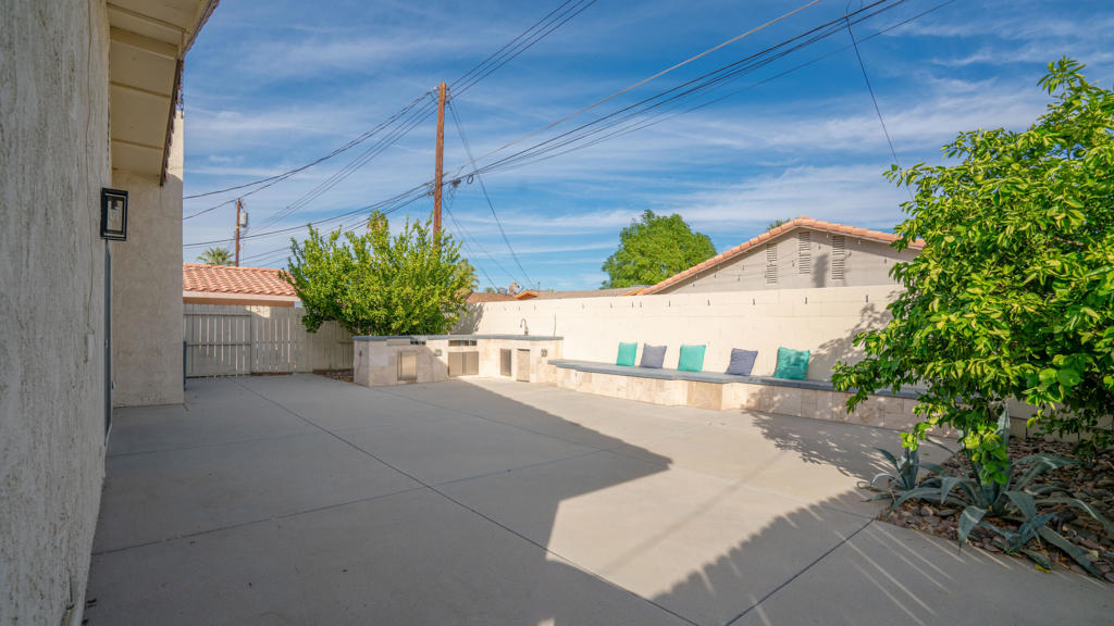 La Quinta Cove - Residential