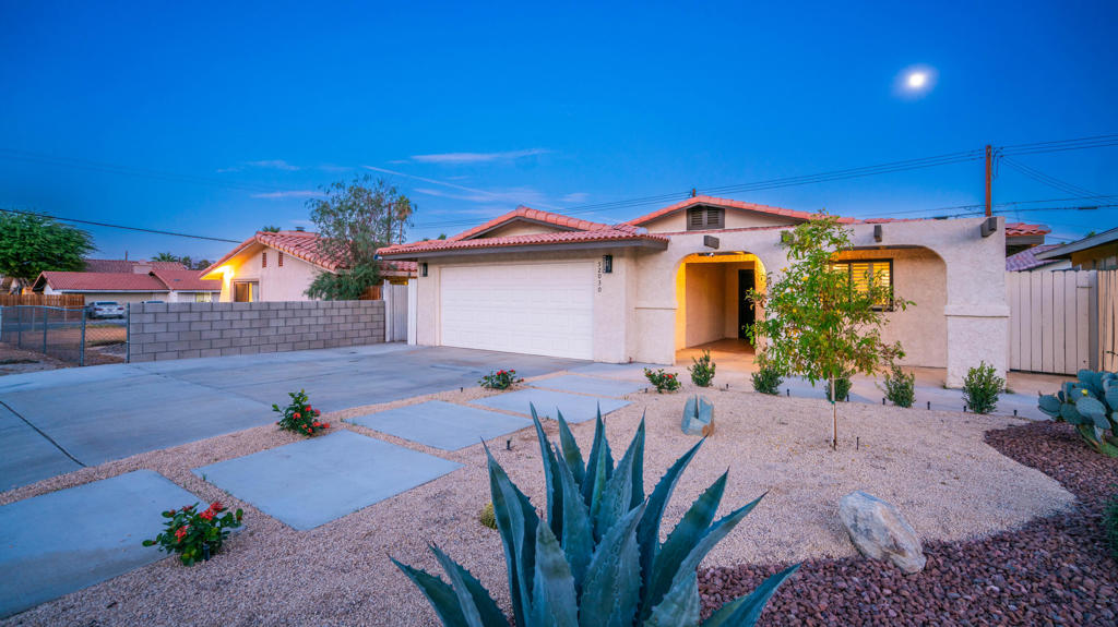 La Quinta Cove - Residential