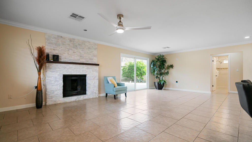 La Quinta Cove - Residential