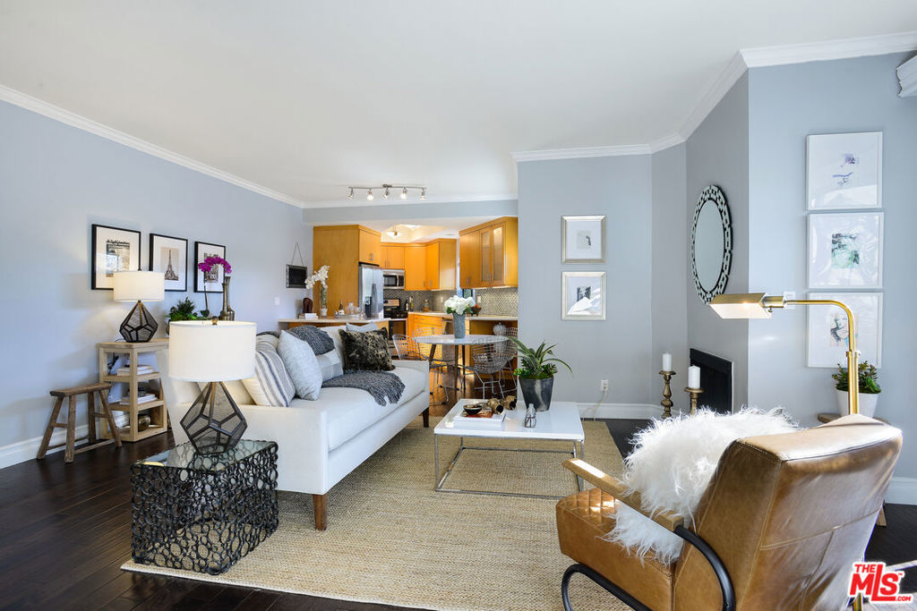 Properties 2 832 PALM Avenue 105
