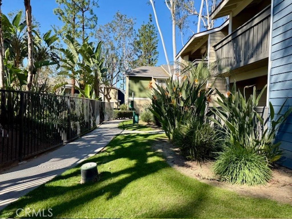 Photo of 3535 Banbury Drive #88, Riverside, CA 92505 (MLS # SW26009127)