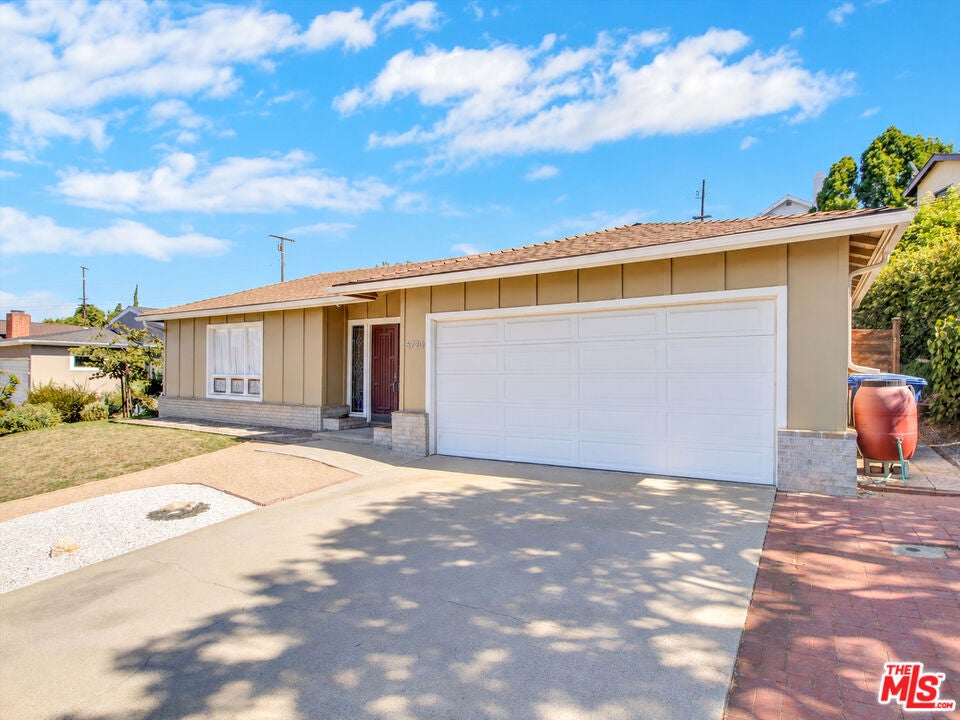 5720 El Rincon Way
