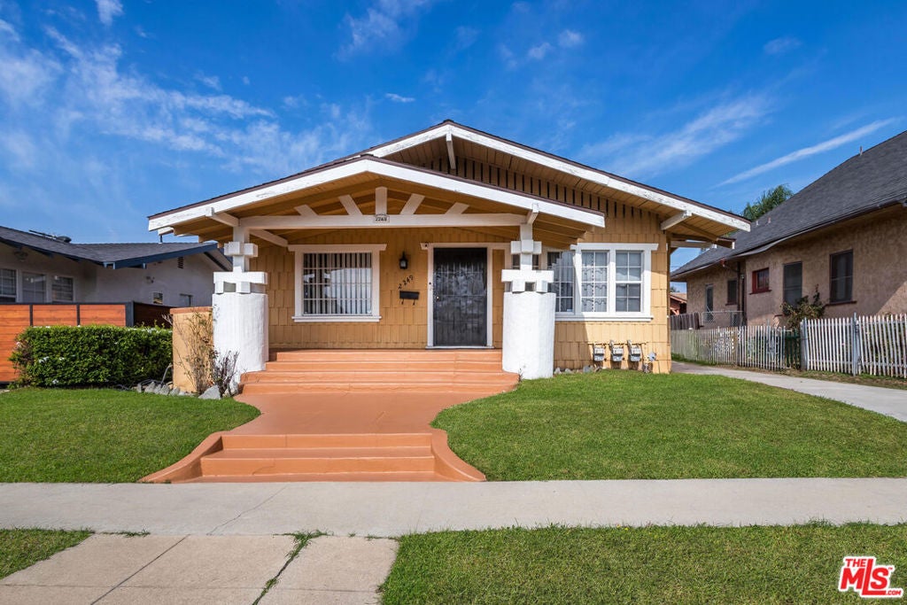 2249 W 29th Street