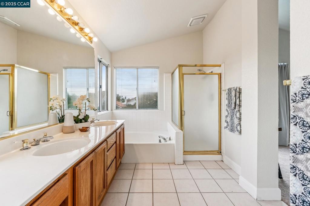 OAKLEY - Residential