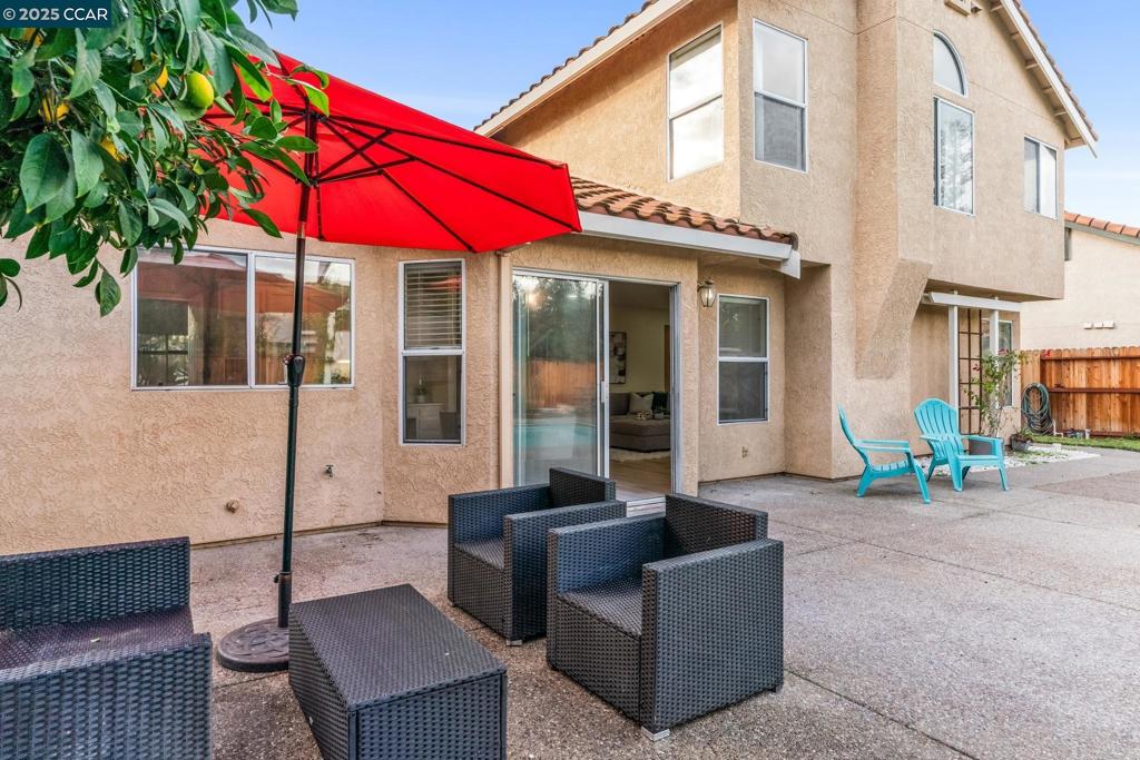 OAKLEY - Residential