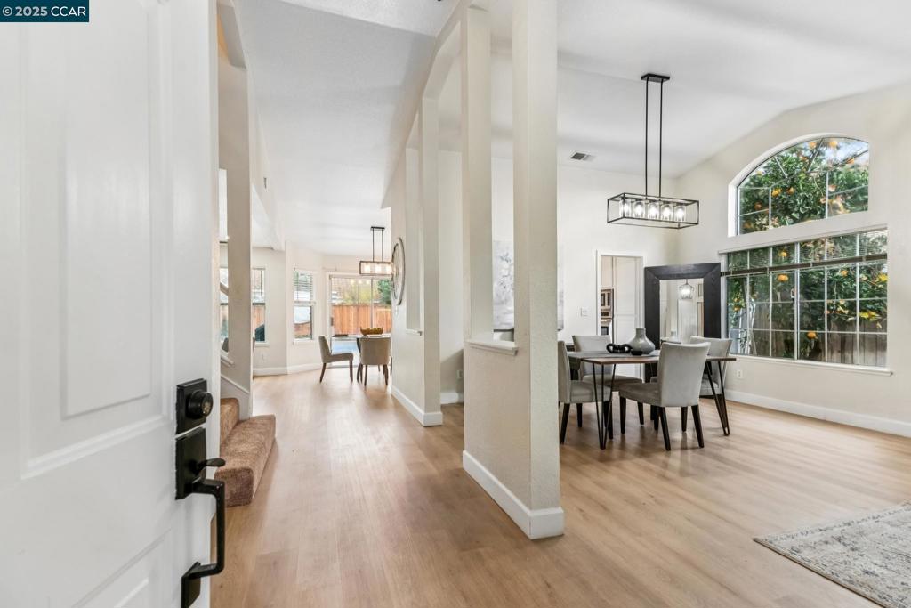 OAKLEY - Residential