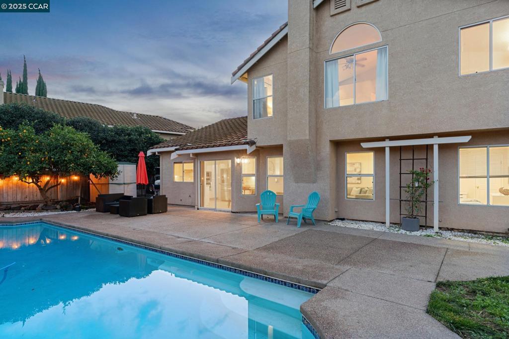 OAKLEY - Residential