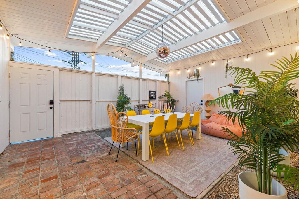 3430 Las Vegas Drive