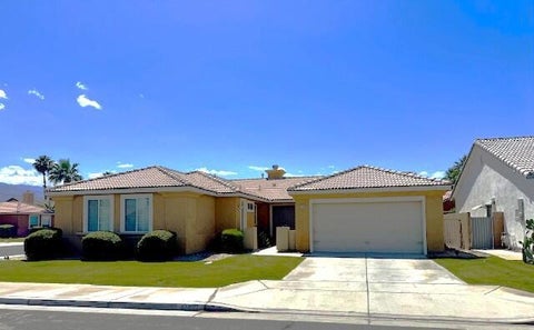 Photo of 47497 Lagoon Court, Indio, CA 92201 (MLS # 219151622DA)