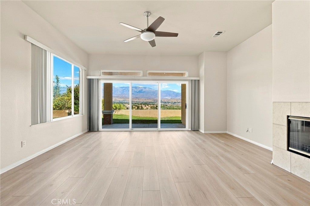5352 Breckenridge