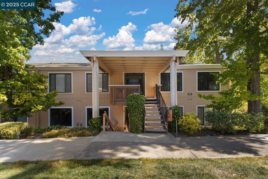 This Upper Sequoia Wrap model is in the Premier 55+ Active Adult Community of Rossmoor Walnut Creek.  This two bedroom, one bath, upper unit has a wrap-around deck with plenty of sunshine and room for multiple seating areas. Elegantly renovated throughout with new lighting fixtures and finishes. Renovated kitchen features a gas stove, new cabinets, countertops and backsplash. Also includes a granite-topped island with seating. The renovated bathroom includes new cabinets and fixtures, lighting, and a large glass-enclosed steam shower with three showerheads. Come and see all the improvements made. The monthly HOA fee will be $1258 plus 1/12th of the annual property tax determined by the Contra Costa County Tax Assessor.