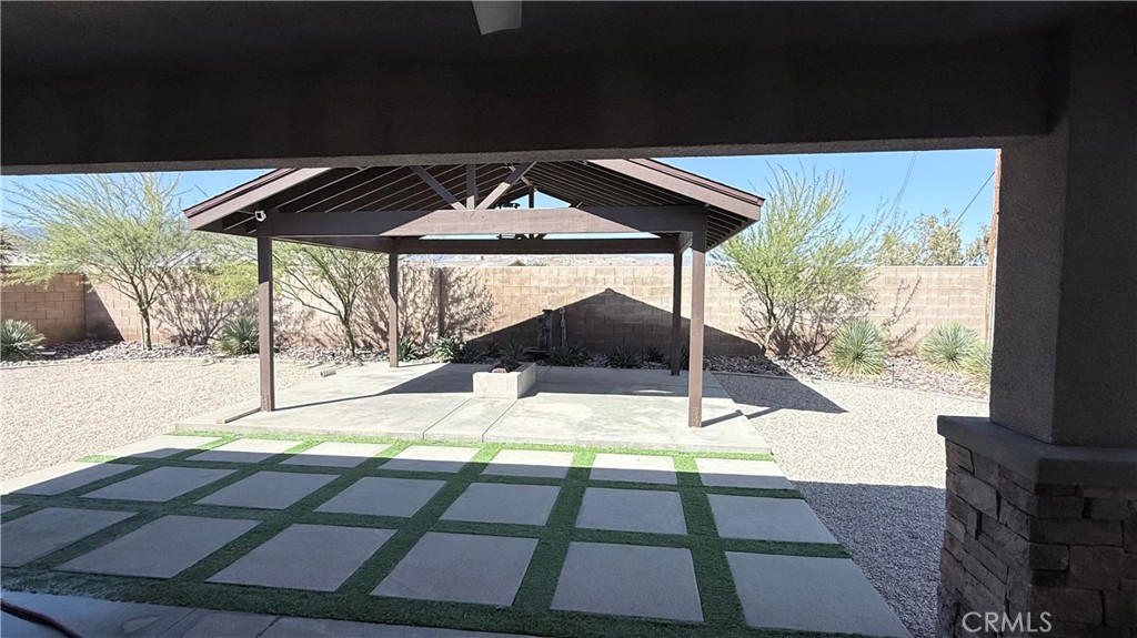 60242 Palm Oasis