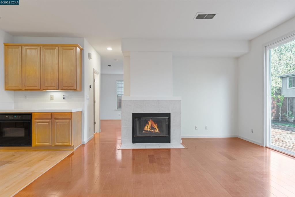 CA MEADOWS - Residential Lease
