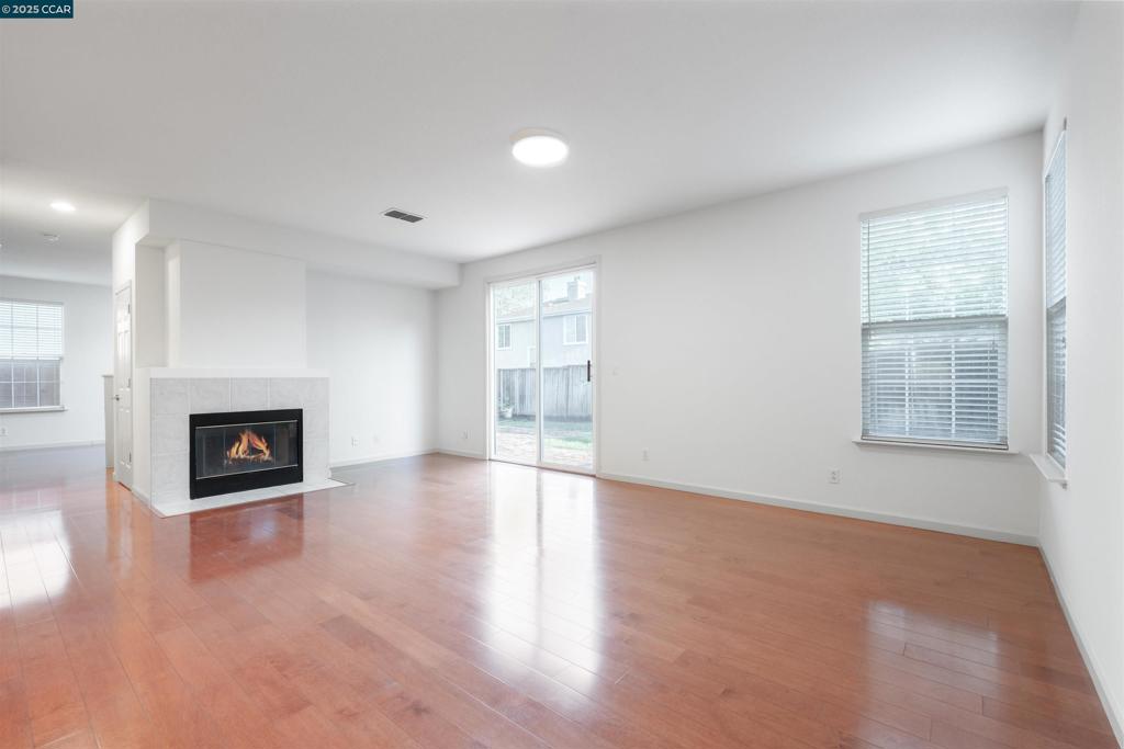 CA MEADOWS - Residential Lease