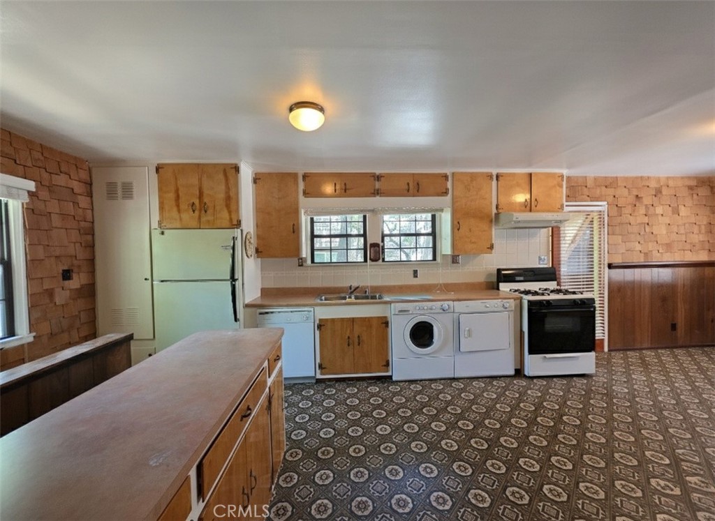 Green Valley Lake (GVLK) - Residential