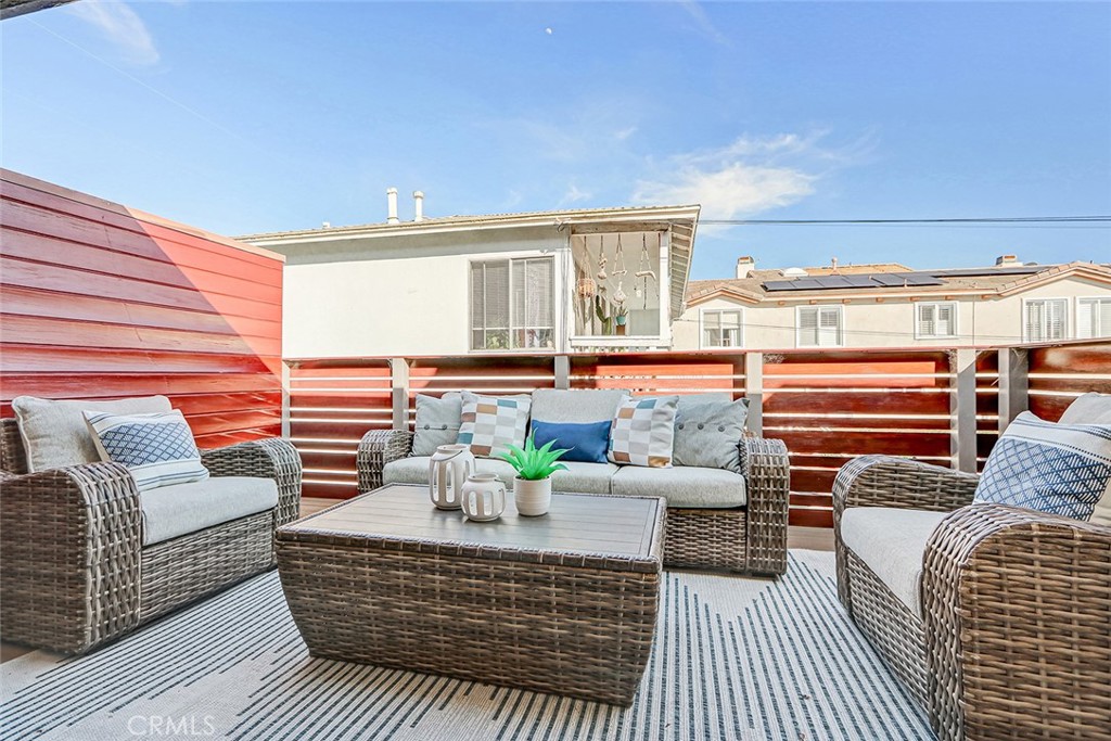 2105 Mathews Avenue 11