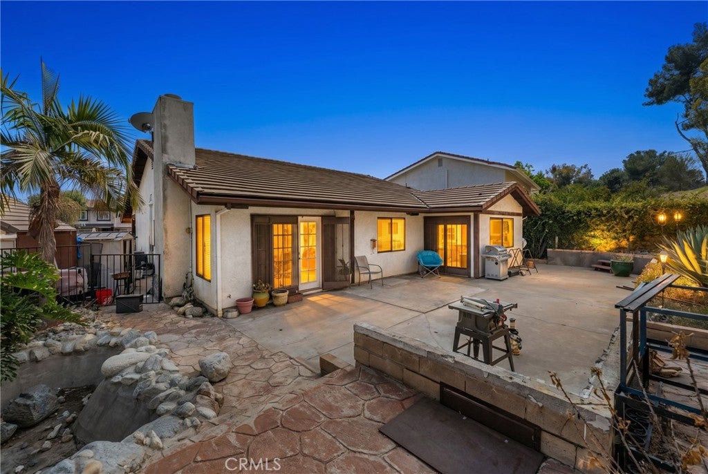 16035 Circle Diamond Road, Sylmar CA 91342