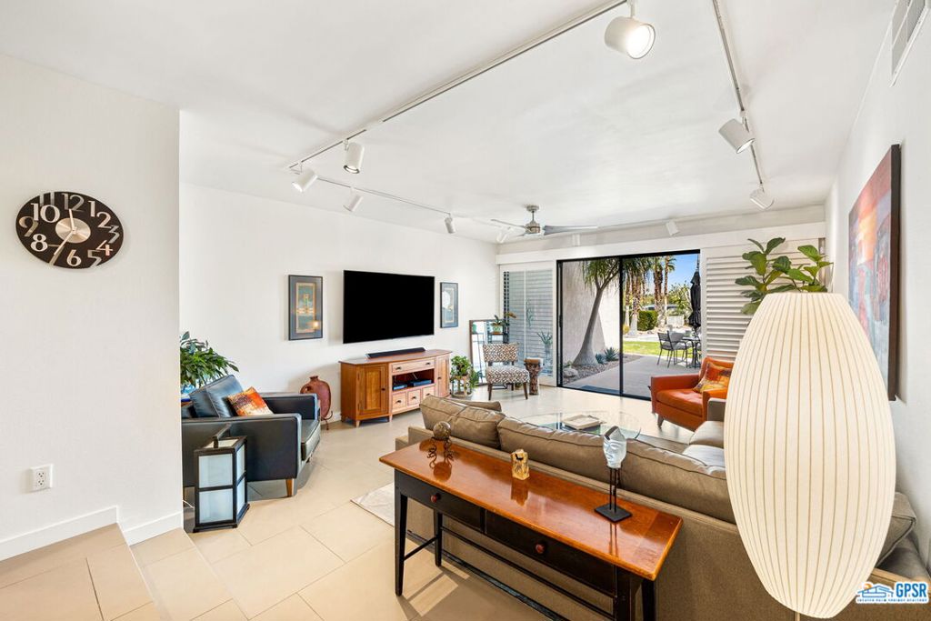 Twin Springs - Residential