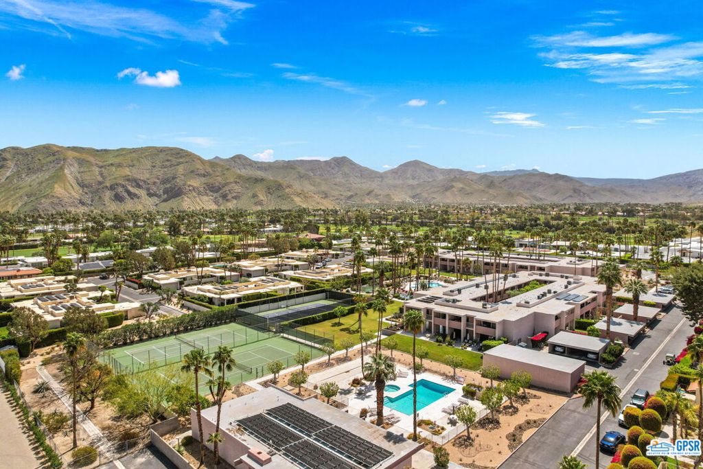 Twin Springs - Residential