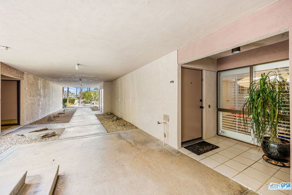 Twin Springs - Residential