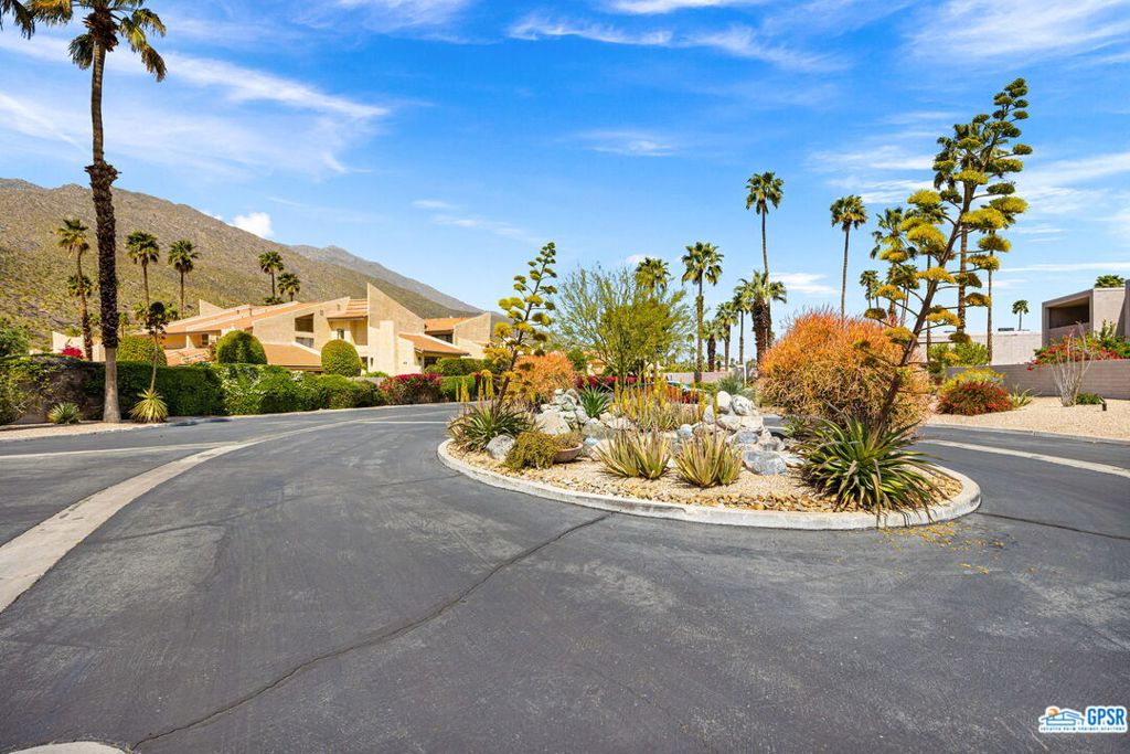 Twin Springs - Residential