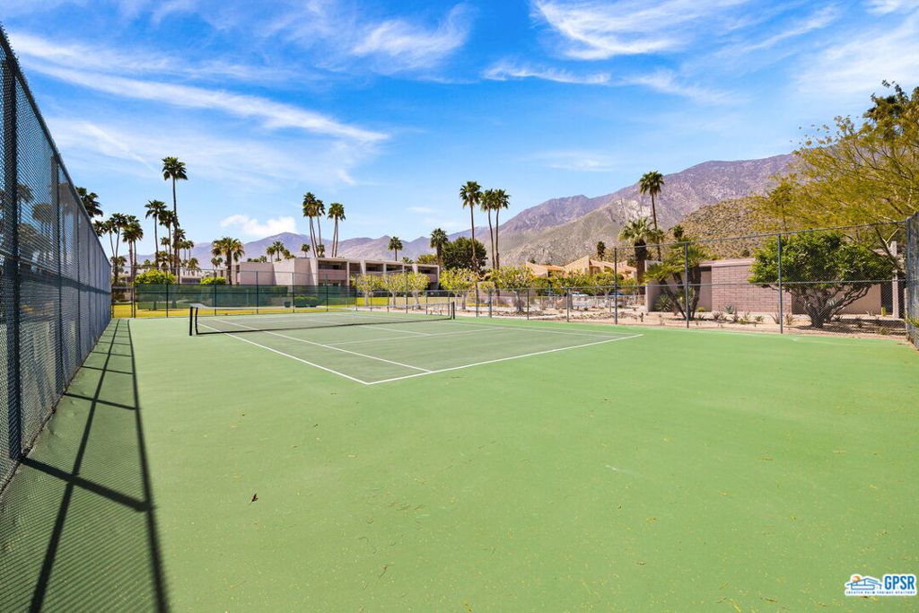 Twin Springs - Residential