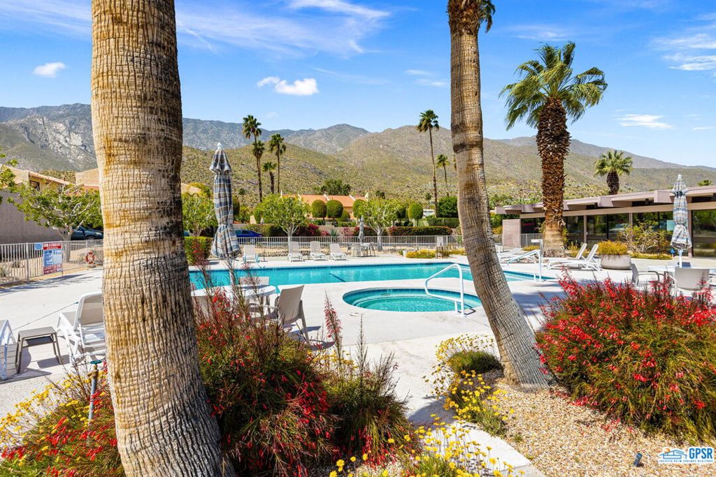 Twin Springs - Residential