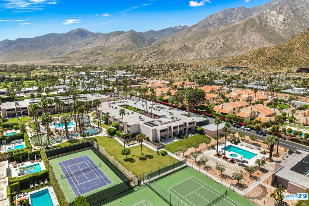 Twin Springs - Residential